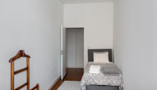 Standard Single Room with Shared Bathroom