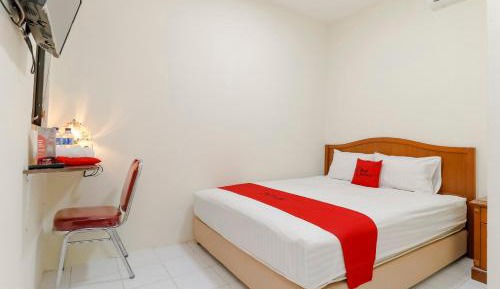 RedDoorz Double Room
