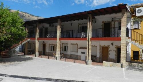 Two-Bedroom Apartment (4 Adults)