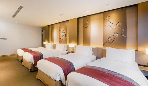 Deluxe Quadruple Room