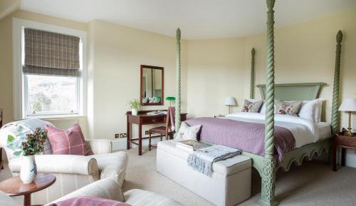 Superior King Room