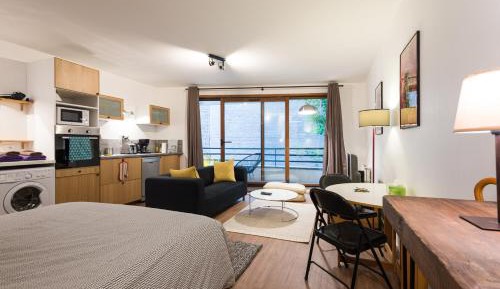 Studio Apartment