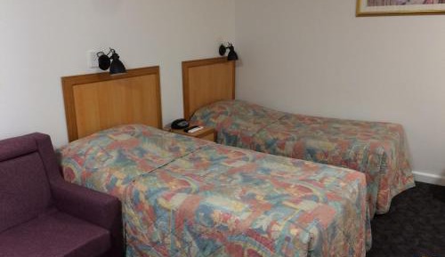 Standard Twin Room