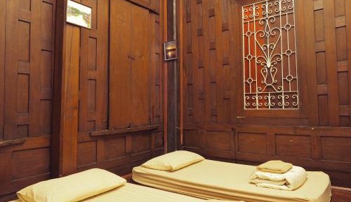 Double Room with Shared Bathroom