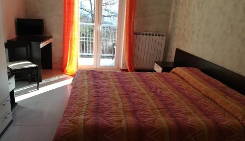 Double Room with Mountain View