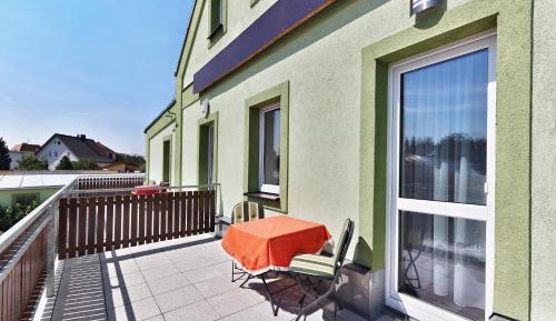 One-Bedroom Apartment with Balcony