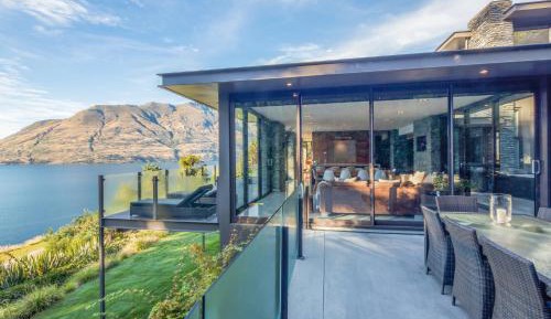 Five-Bedroom Villa