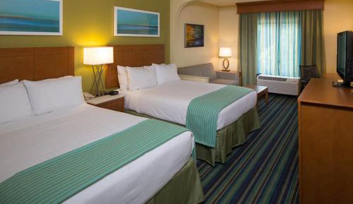 Standard Room with Two Queen Beds