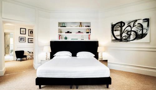 Suite with City View