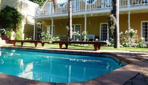 Pool Area Queen And Cot Room