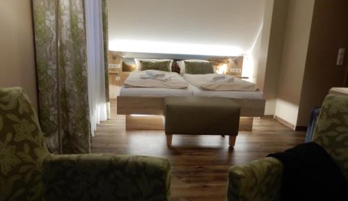 Superior Double Room with Sofa
