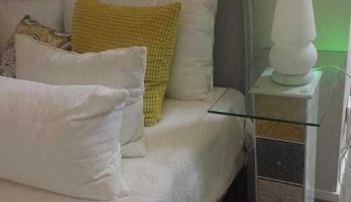 Twin Room with Private External Bathroom