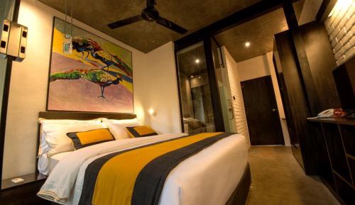 Deluxe Double Room with Balcony