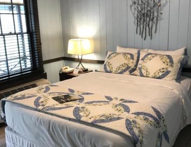 Queen Room with Balcony