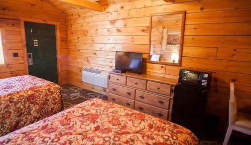 Cottage (4 Adults)