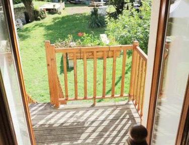 Apartment with Garden View
