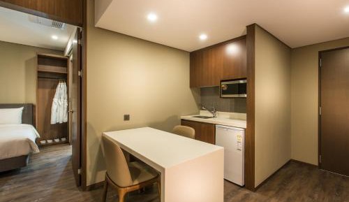 One-Bedroom Suite