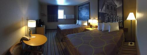 Queen Room with Two Queen Beds - Non-Smoking