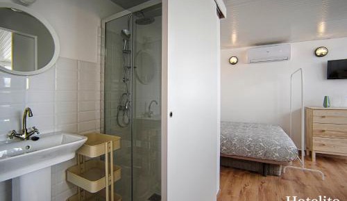 Studio with Terrace