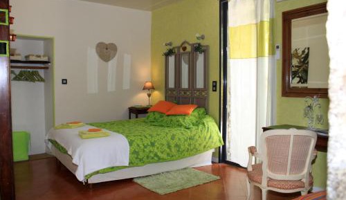 Triple Room with Private Bathroom