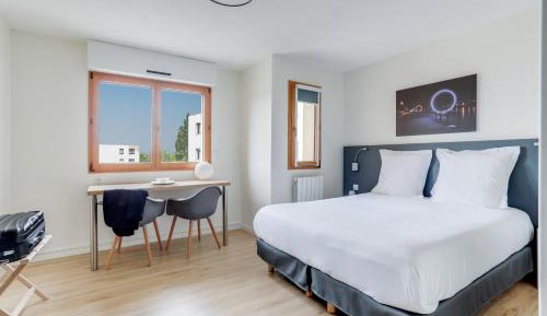 Superior Studio 2 people