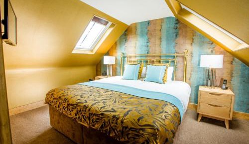 Standard King Room