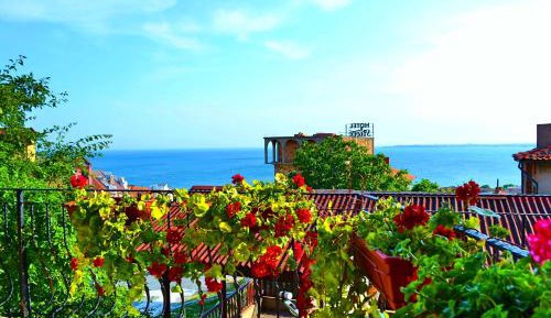 Standard Triple Room with Sea View