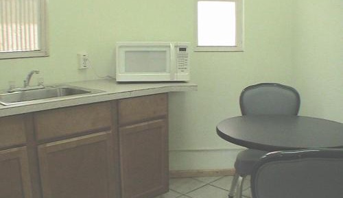 Kitchenette Triple Room