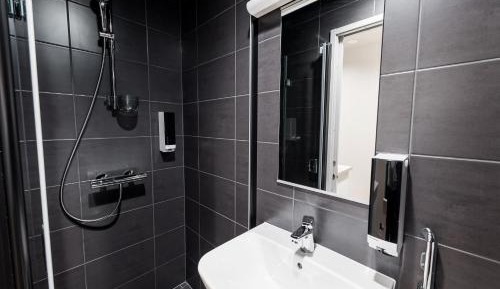 Studio (1 Adult)