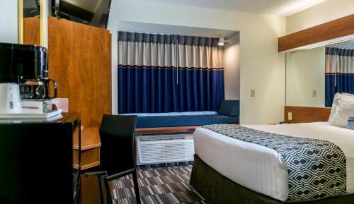 Queen Room - Disability Access/Non-Smoking
