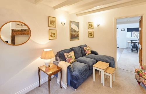 Great Ayton House | Host & Stay | Waterlily Cottage