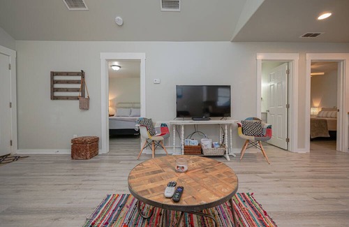 Rockport Cottage | Seaside Retreat - family friendly with community pool!
