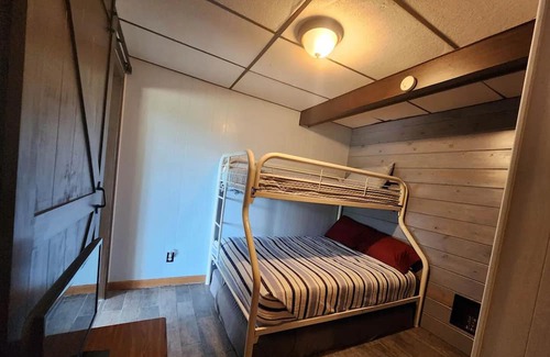 Nekoosa Cottage | New on VRBO! Peaceful "Guest favorite" lakeside cabin. Fun for the whole family!