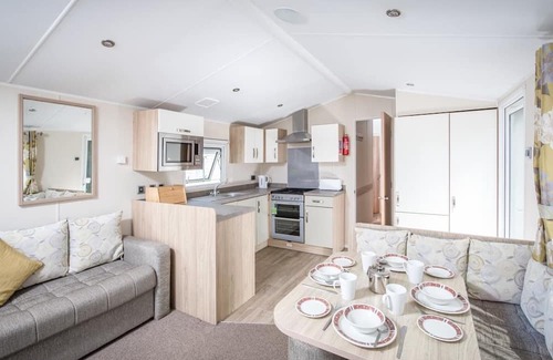 Burnham-on-Sea House | 3 bedroom accommodation in Burnham-on-Sea