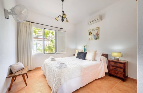 Sant Antoni de Portmany Villa | New! Villa Armonía in Sant Antoni de Portmany