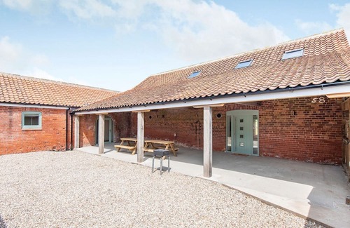 Helsey Cottage | 4 bedroom accommodation in Helsey