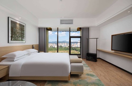 Jinghong Hotel | Microtel By Wyndham Xishuangbanna City Center
