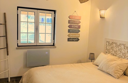 Cercal Apartment | Apartment with pool in town center