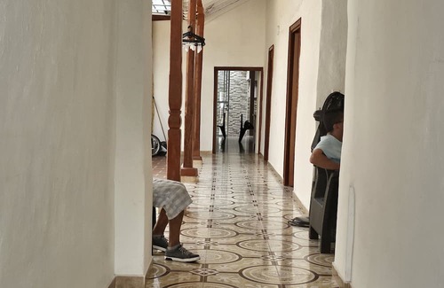 Santa Fe de Antioquia House | Sitio Cálido a una Cuadra del Parque de Santa Fe de Antioquia. Hermosas Vistas