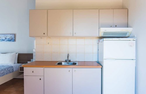 Sissi House | Private Yard studio 8 km (5min) away from Malia