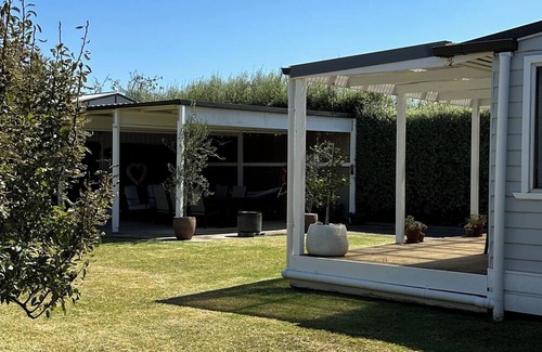 St Leonards Cottage | Wattletree Inn-peaceful, pet friendly cottage with 3 bedroom, 2 bathrooms