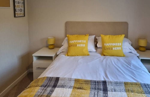 Little Weighton Cabin | 2 bedroom accommodation in Little Weighton, Nr Beverley