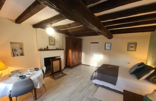 Nohant-Vic Bed & Breakfast | Guestroom Nohant-Vic, studio flat, 2 persons