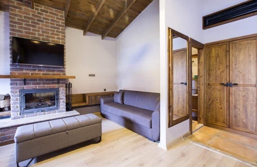 Orhangazi House | Luxurious Suits with Private Pool and Jacuzzi