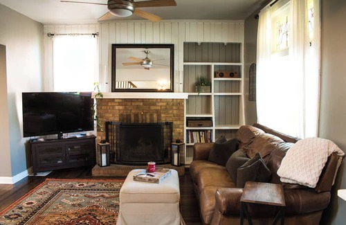 St. Bernard House | Entire 2 Bedroom Home - Close to Everything