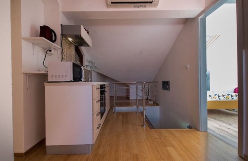 Dugis Apartment | Duki - sea View - A1