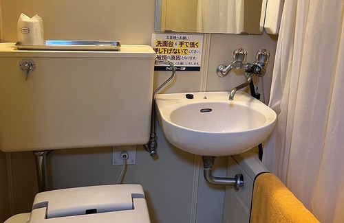 Mihara House | Twin room smoking 3 minutes on foot from JR Mi / Mihara Hiroshima