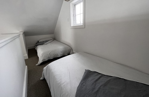 Adjala-Tosorontio Other | The MEADOWLARK Guest house | Character-filled farm guest house on 8 acre