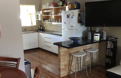 South Yunderup House | Absolute River Front - 2 b/room, fully equipped, pool, jetty, close boat ramp