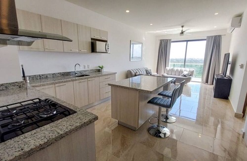 Ejidal Apartment | Spacious 3BR PH w/Private Pool & Lux Amenities